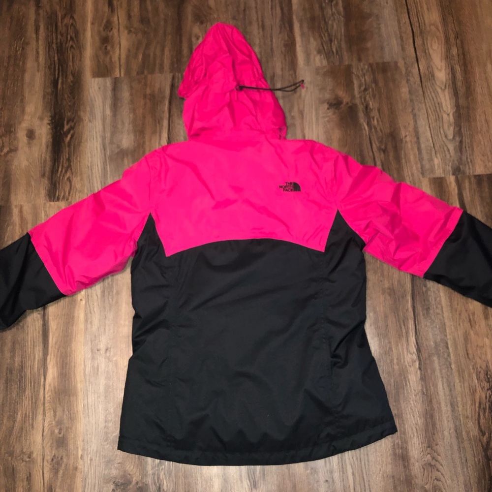 NORTHFACE winter jacket - Picture 7 of 8